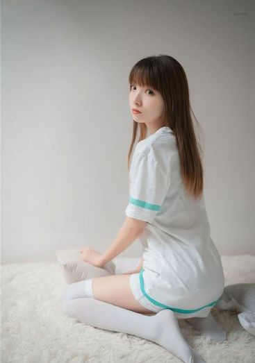 在线播放雾岛さくら着衣爆乳_国产剧HD在线观看
