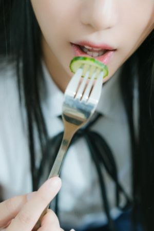 镇江蜜桃无码AV_高清版完整版未删减