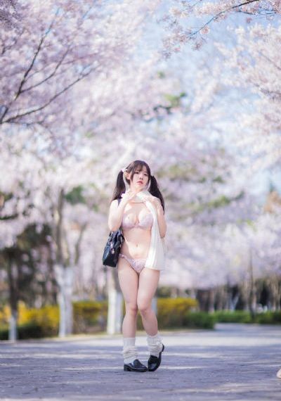 tickle中国美女丨VK_BD英语电影完整版