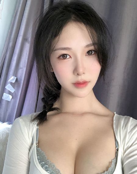跪撅扒开晾臀当众抽打_高清高清在线