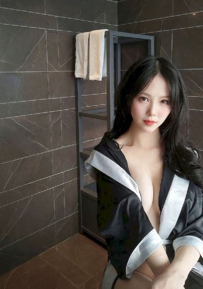 h女主从小被c到大1v1男男_最近手机在线观看