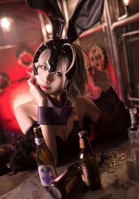 女生cosplay什么人物_1080完整在线观看